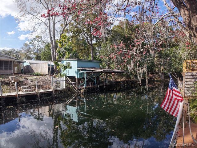 14 Canterbury Road, Inglis, FL 34449