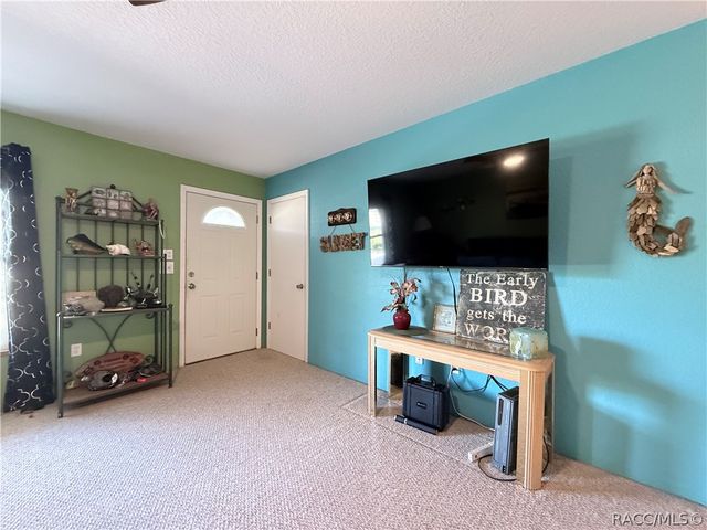 14 Canterbury Road, Inglis, FL 34449