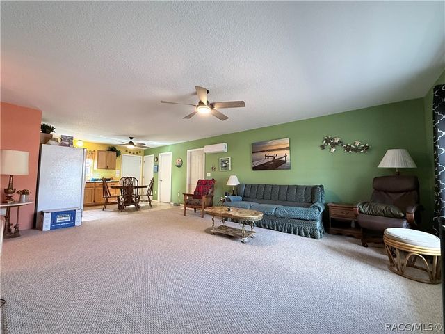 14 Canterbury Road, Inglis, FL 34449