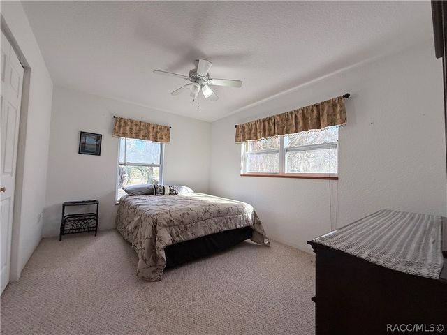 14 Canterbury Road, Inglis, FL 34449