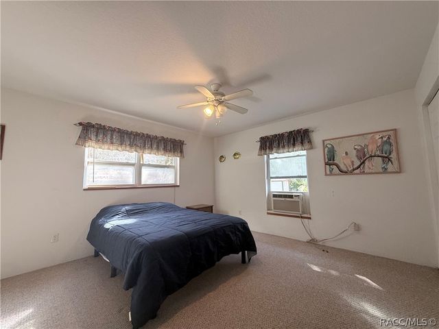 14 Canterbury Road, Inglis, FL 34449