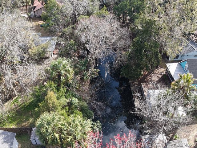 14 Canterbury Road, Inglis, FL 34449