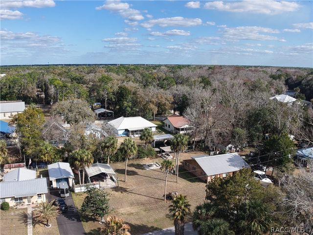 14 Canterbury Road, Inglis, FL 34449