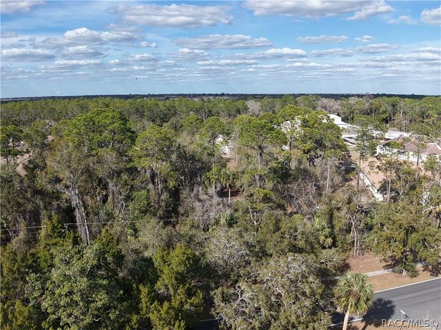 14 Canterbury Road, Inglis, FL 34449