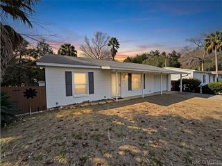 14 Canterbury Road, Inglis, FL 34449