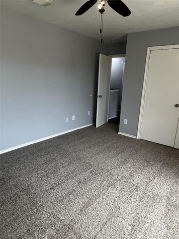 3608 Lochmoor Lane, Pearland, TX 77581