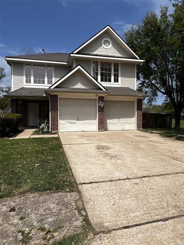 3608 Lochmoor Lane, Pearland, TX 77581