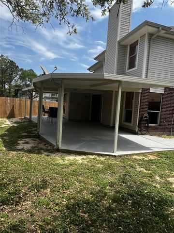 3608 Lochmoor Lane, Pearland, TX 77581