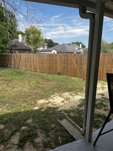 3608 Lochmoor Lane, Pearland, TX 77581