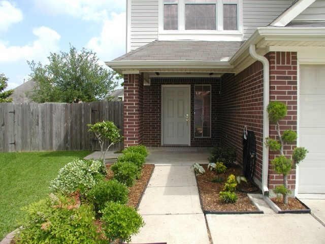 3608 Lochmoor Lane, Pearland, TX 77581