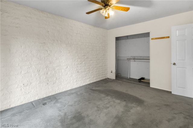 21884 River Oaks Drive, Rocky River, OH 44116