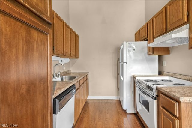 21884 River Oaks Drive, Rocky River, OH 44116