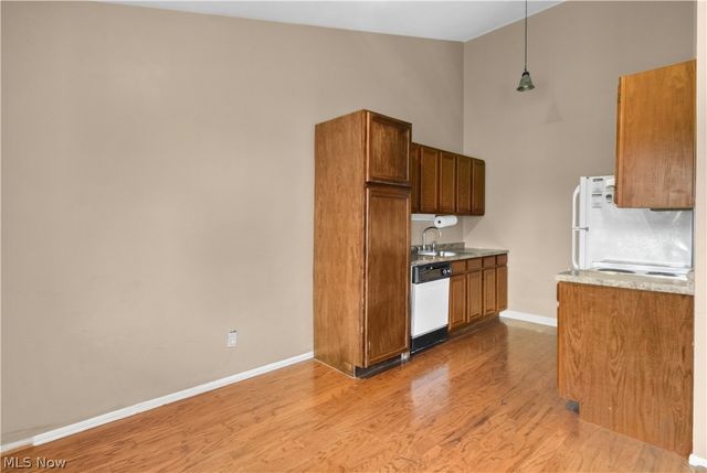21884 River Oaks Drive, Rocky River, OH 44116