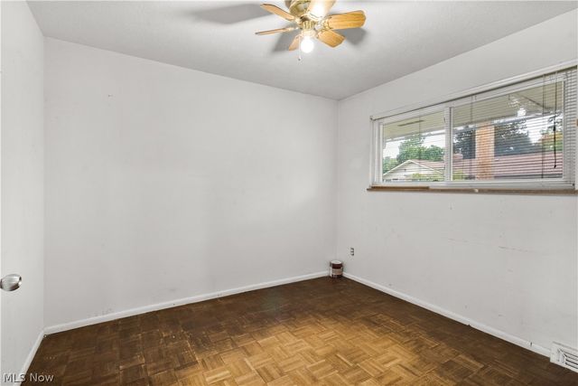 21884 River Oaks Drive, Rocky River, OH 44116