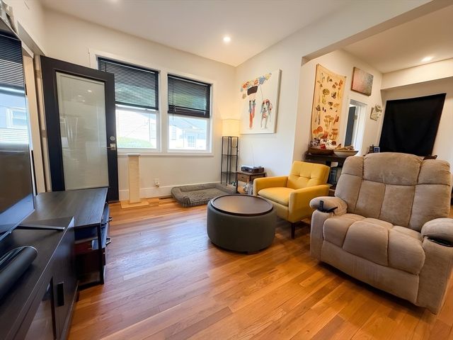 289 Walnut Stoughton 1, Stoughton, MA 02072