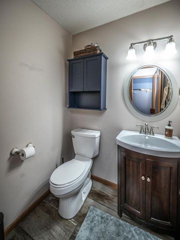 17379 Hayes Avenue, Lakeville, MN 55044