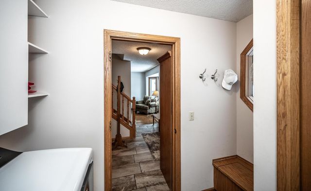 17379 Hayes Avenue, Lakeville, MN 55044