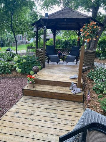 17379 Hayes Avenue, Lakeville, MN 55044