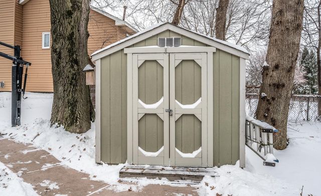 17379 Hayes Avenue, Lakeville, MN 55044