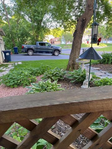 17379 Hayes Avenue, Lakeville, MN 55044