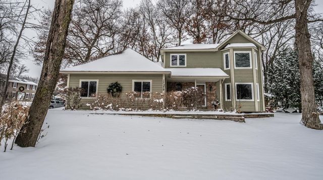 17379 Hayes Avenue, Lakeville, MN 55044