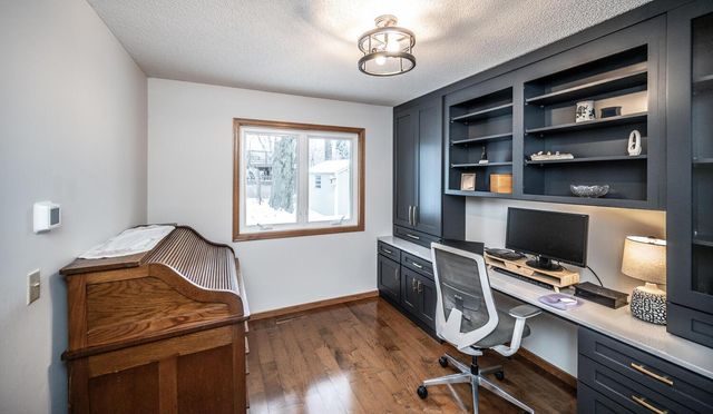 17379 Hayes Avenue, Lakeville, MN 55044