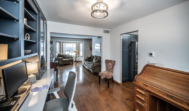 17379 Hayes Avenue, Lakeville, MN 55044