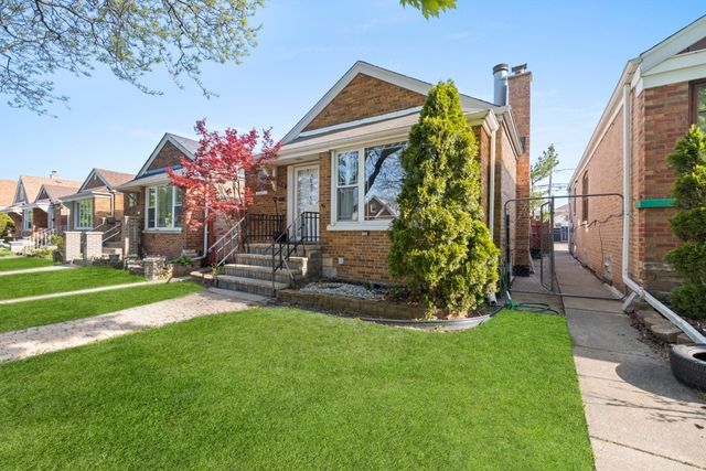3737 W 70th Street, Chicago, IL 60629