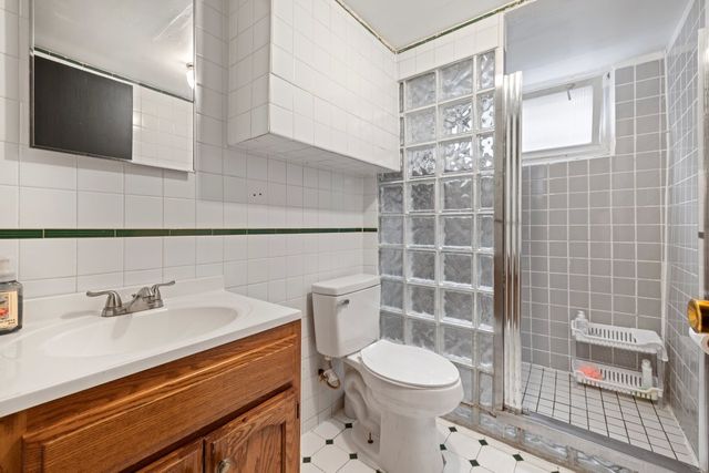 3737 W 70th Street, Chicago, IL 60629