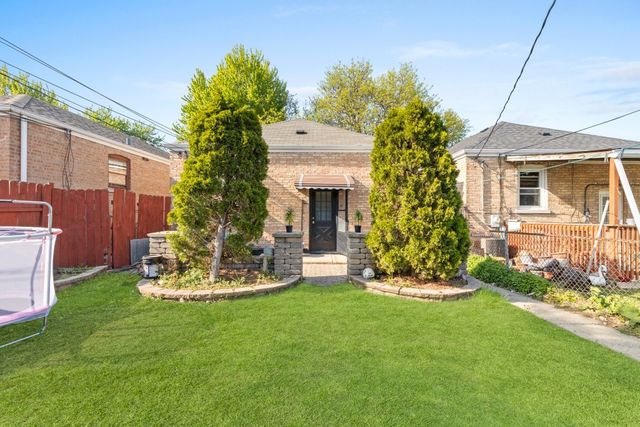 3737 W 70th Street, Chicago, IL 60629
