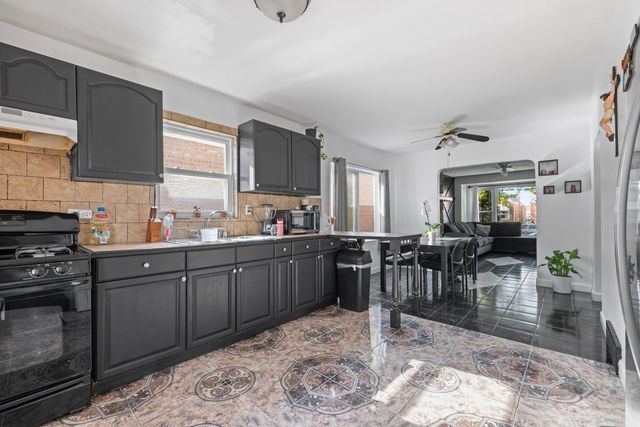 3737 W 70th Street, Chicago, IL 60629