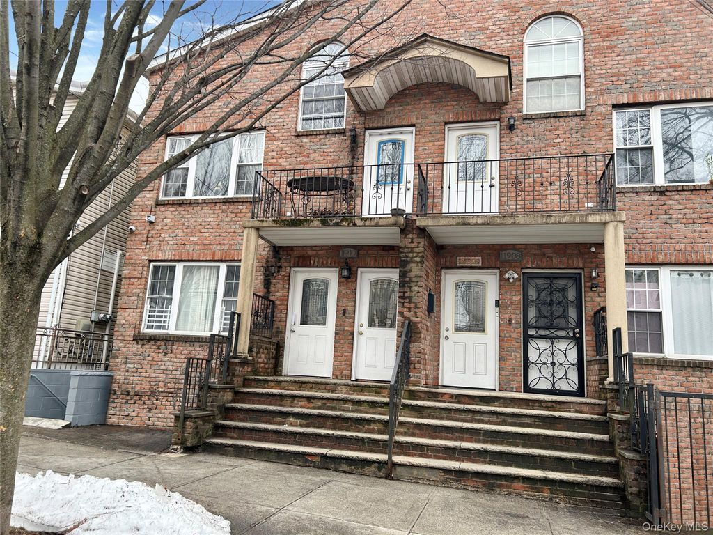 11910 18th Avenue, College Point, NY 11356
