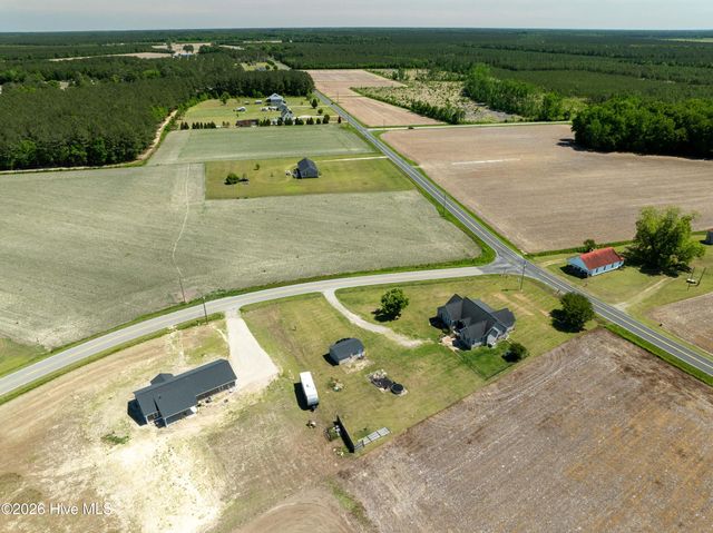 2081 Sweet Home Road, Williamston, NC 27892