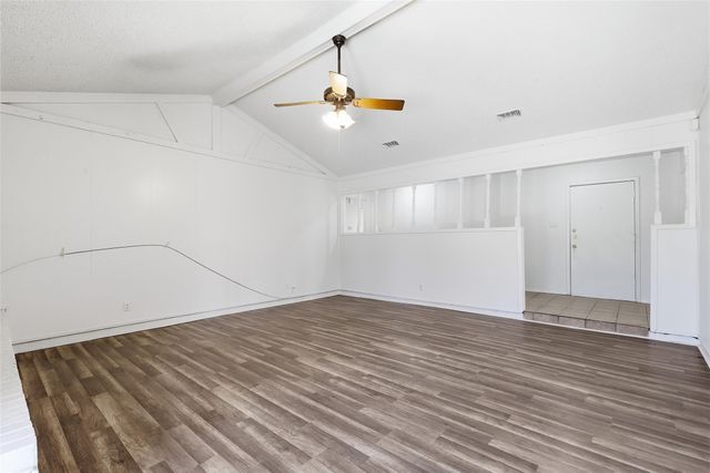 125 N Jessup Street, Alvarado, TX 76009