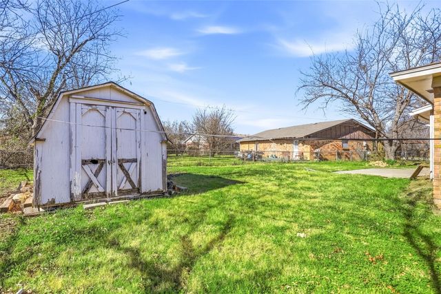 125 N Jessup Street, Alvarado, TX 76009