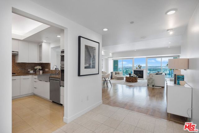 13600 Marina Pointe Drive 1507, Marina Del Rey, CA 90292