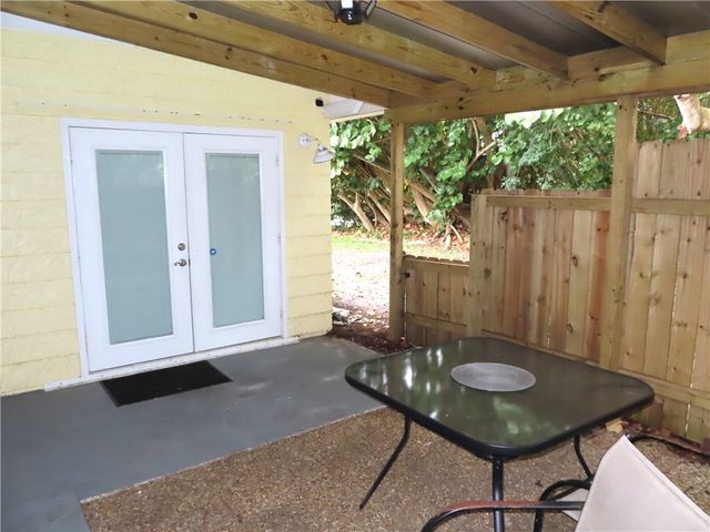 495 Easy Street, Sebastian, FL 32958