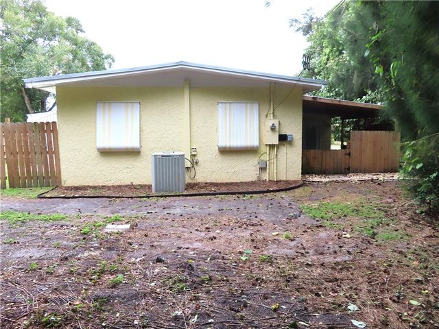 495 Easy Street, Sebastian, FL 32958