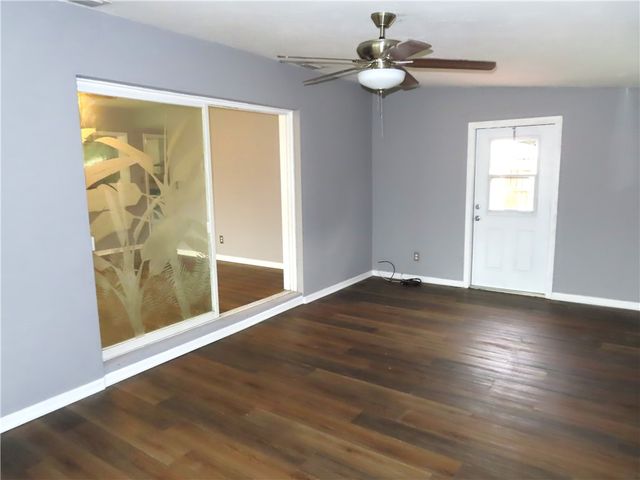 495 Easy Street, Sebastian, FL 32958