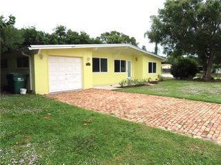 495 Easy Street, Sebastian, FL 32958