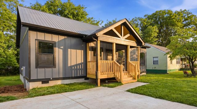 720 W Henderson Drive, Chattanooga, TN 37411