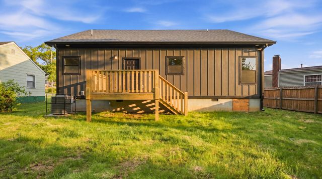 720 W Henderson Drive, Chattanooga, TN 37411