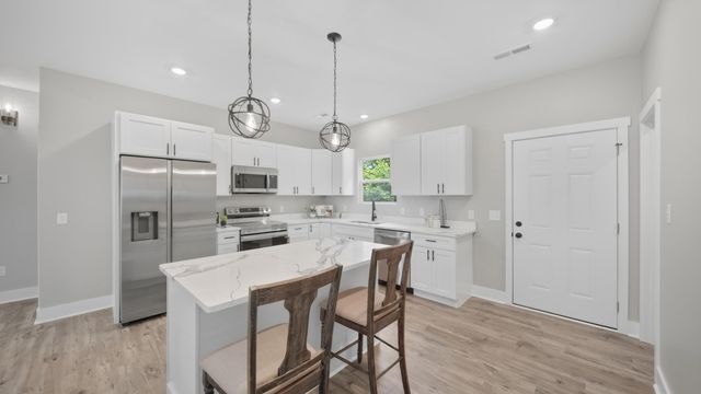 720 W Henderson Drive, Chattanooga, TN 37411