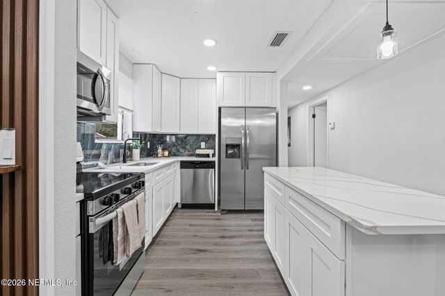 4558 DAUGHTRY Boulevard E, Jacksonville, FL 32210