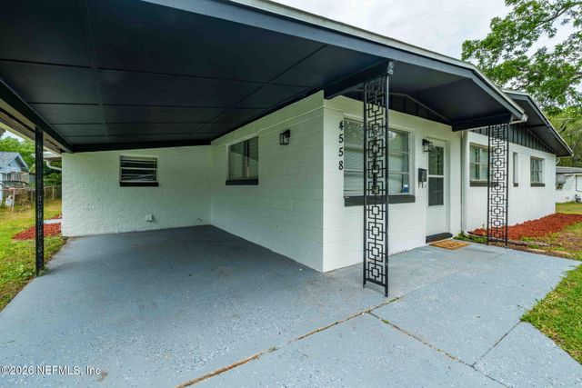 4558 DAUGHTRY Boulevard E, Jacksonville, FL 32210