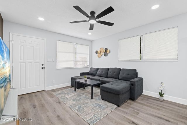4558 DAUGHTRY Boulevard E, Jacksonville, FL 32210