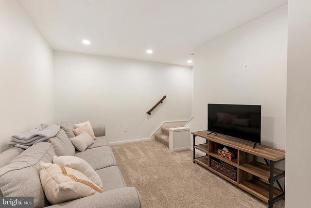 6222 GROVELAND RD, Linthicum Heights, MD 21090