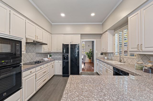 4134 Crossing Lane, Dallas, TX 75220