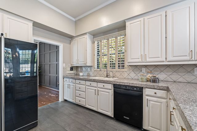 4134 Crossing Lane, Dallas, TX 75220