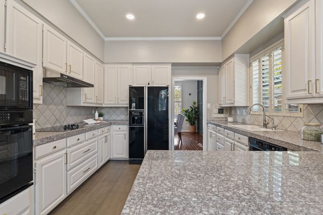 4134 Crossing Lane, Dallas, TX 75220